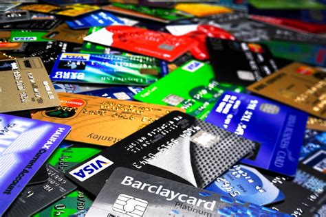 best credit cards to rebuild credit score.